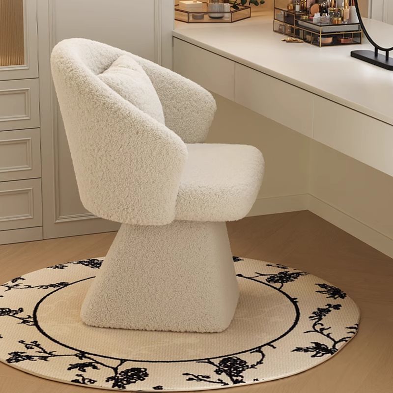 Chaise de coiffeuse, tabouret  - Beauty No Makeup avis et prix